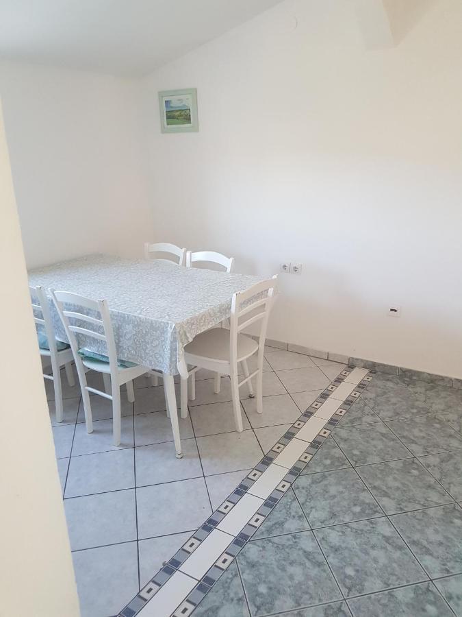 Apartments Ana Novalja Bagian luar foto